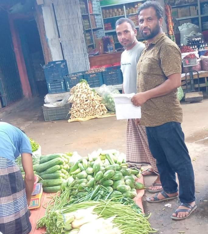 কালারমার ছড়ায় জামায়াতে ইসলামীর উদ্যোগে সুলভ মূল্যে সবজি বিক্রি